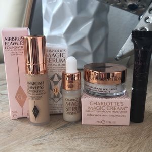 Charlotte Tilbury deluxe sample sizes